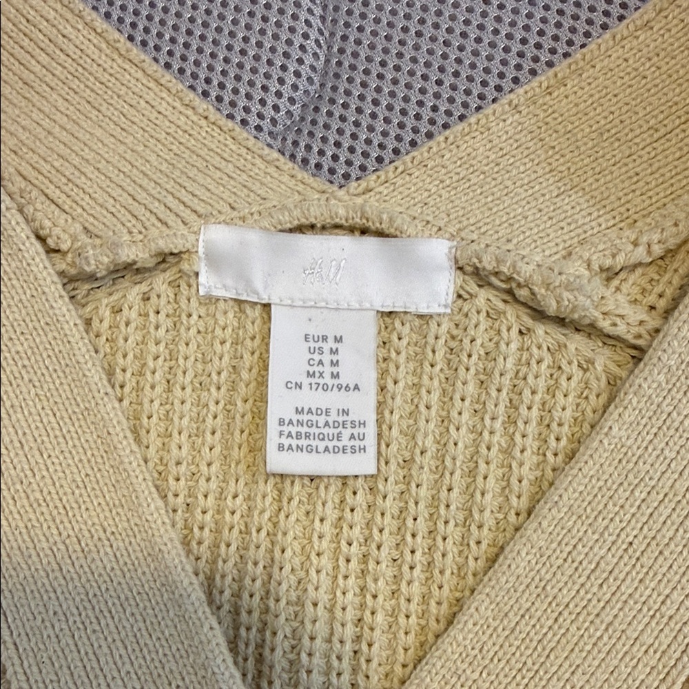 Women's Cropped V-Neck Button Cardigan Sweater - Cream - Picture 4 of 4
